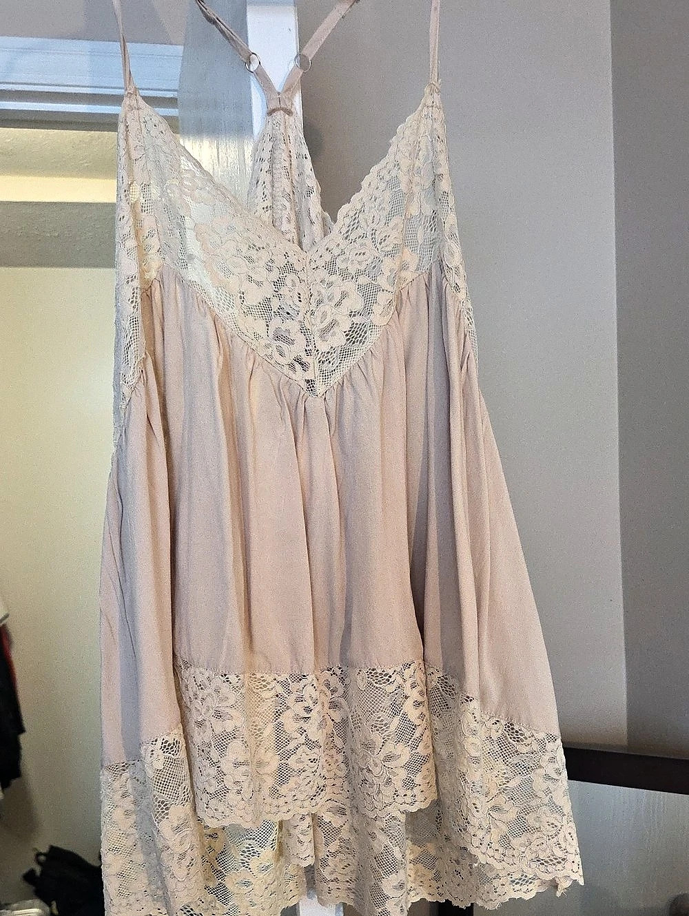 En Creme Cami Lace Chemise Tan